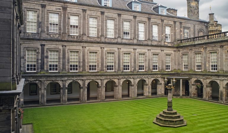 Informations sur la visite de Holyrood Palace à Edimbourg